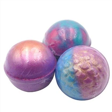 Vegane feuchtigkeitsspendende Badebombe